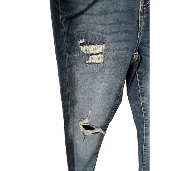 SO Super High Rise Distressed Jeggings - Picture 4 of 5
